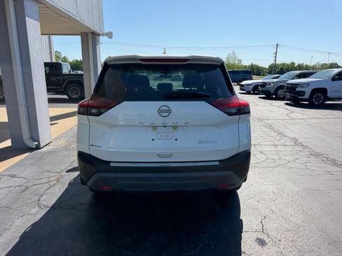 Used 2023 Nissan Rogue SV AWD/4WD image 4