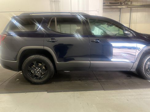 Used 2021 GMC Acadia AT4 w/ Technology Package AWD/4WD image 9
