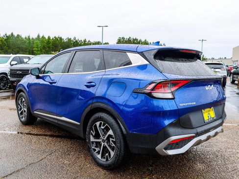 Used 2023 Kia Sportage EX FWD image 5