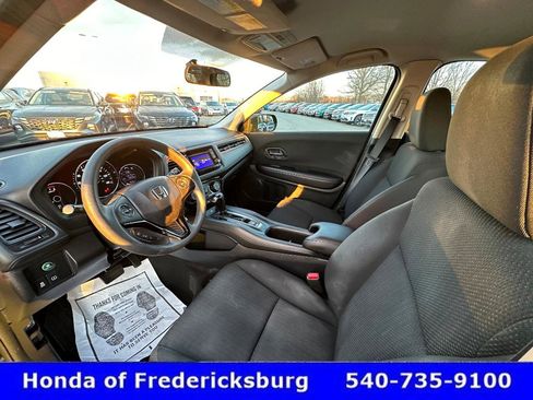 Certified 2018 Honda HR-V LX image 17