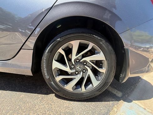 Used 2016 Honda Civic EX image 4
