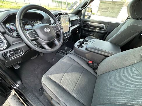 Used 2024 RAM 3500 Tradesman image 34