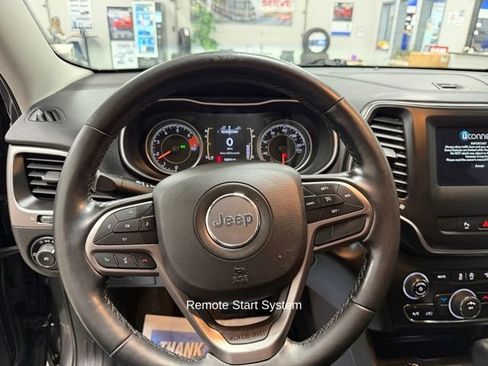 Used 2020 Jeep Cherokee Latitude Plus w/ Cold Weather Group image 24