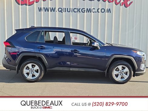 Used 2021 Toyota RAV4 XLE FWD image 9