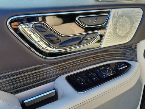 Used 2023 Lincoln Navigator Black Label image 14