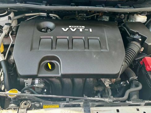 Used 2010 Toyota Corolla LE FWD image 22