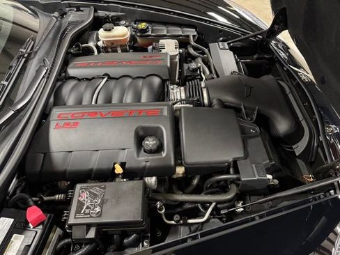 Used 2013 Chevrolet Corvette Coupe w/ 2LT Preferred Equipment Group RWD image 26
