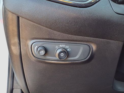 Used 2022 Chevrolet Equinox RS w/ RS Leather Package image 29