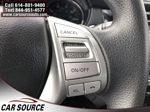 Used 2015 Nissan Rogue SV image 12