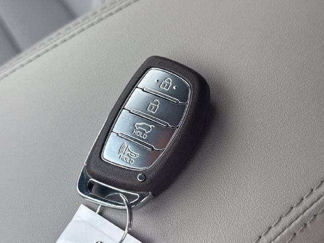 Used 2020 Hyundai Tucson Value AWD/4WD image 29