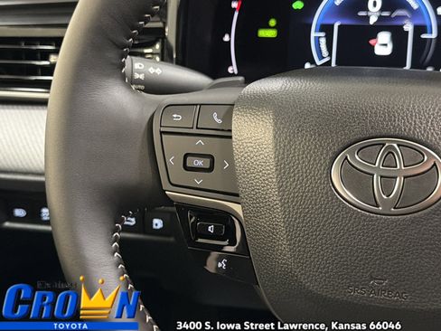 New 2026 Toyota Camry SE AWD/4WD image 29