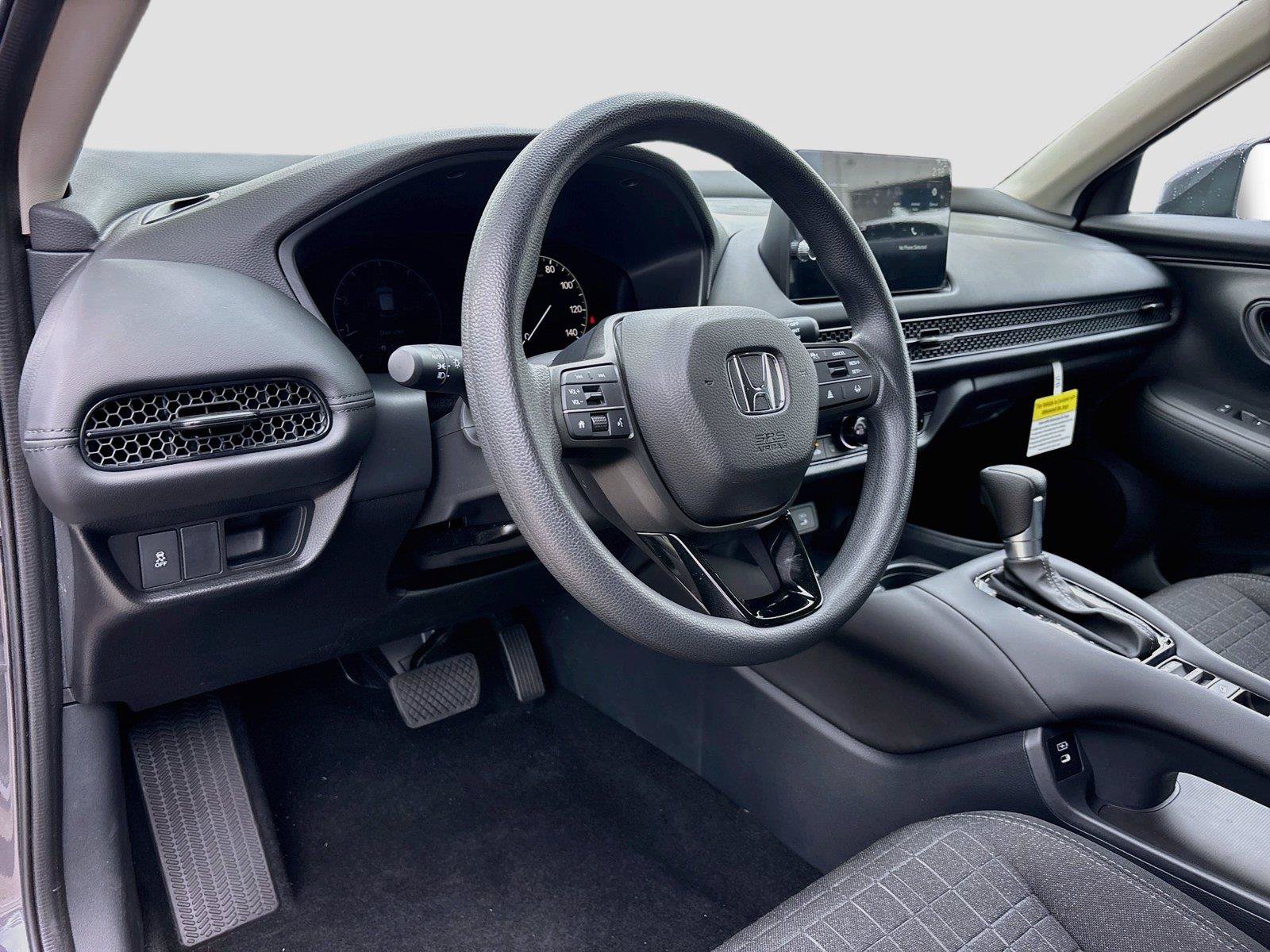 Certified 2027 Honda HR-V LX image 10