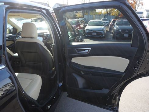 Used 2021 Ford Edge SEL w/ Cargo Accessory Package image 30