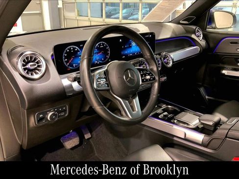 Certified 2021 Mercedes-Benz GLB 250 4MATIC image 20