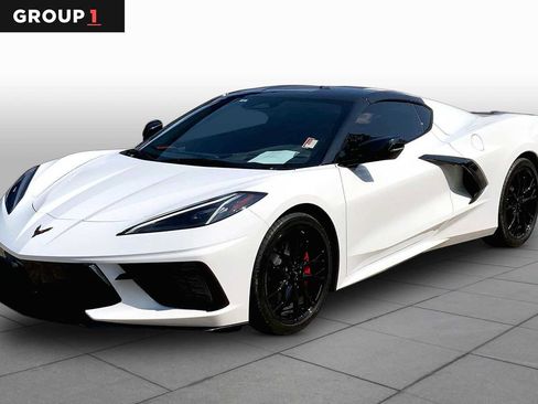 Used 2025 Chevrolet Corvette Stingray Preferred Cpe w/ 2LT RWD image 1