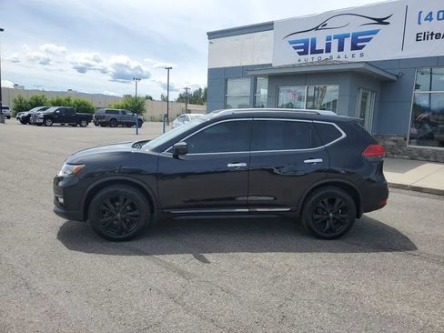 Used 2017 Nissan Rogue SL AWD/4WD image 2