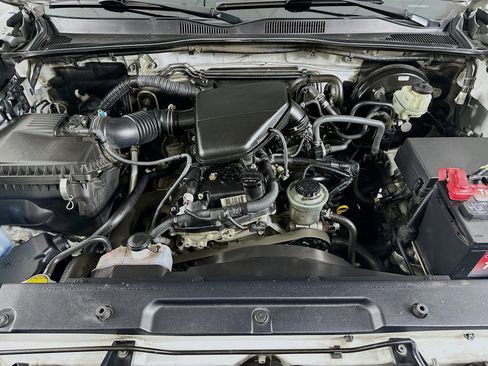 Used 2016 Toyota Tacoma SR5 image 30