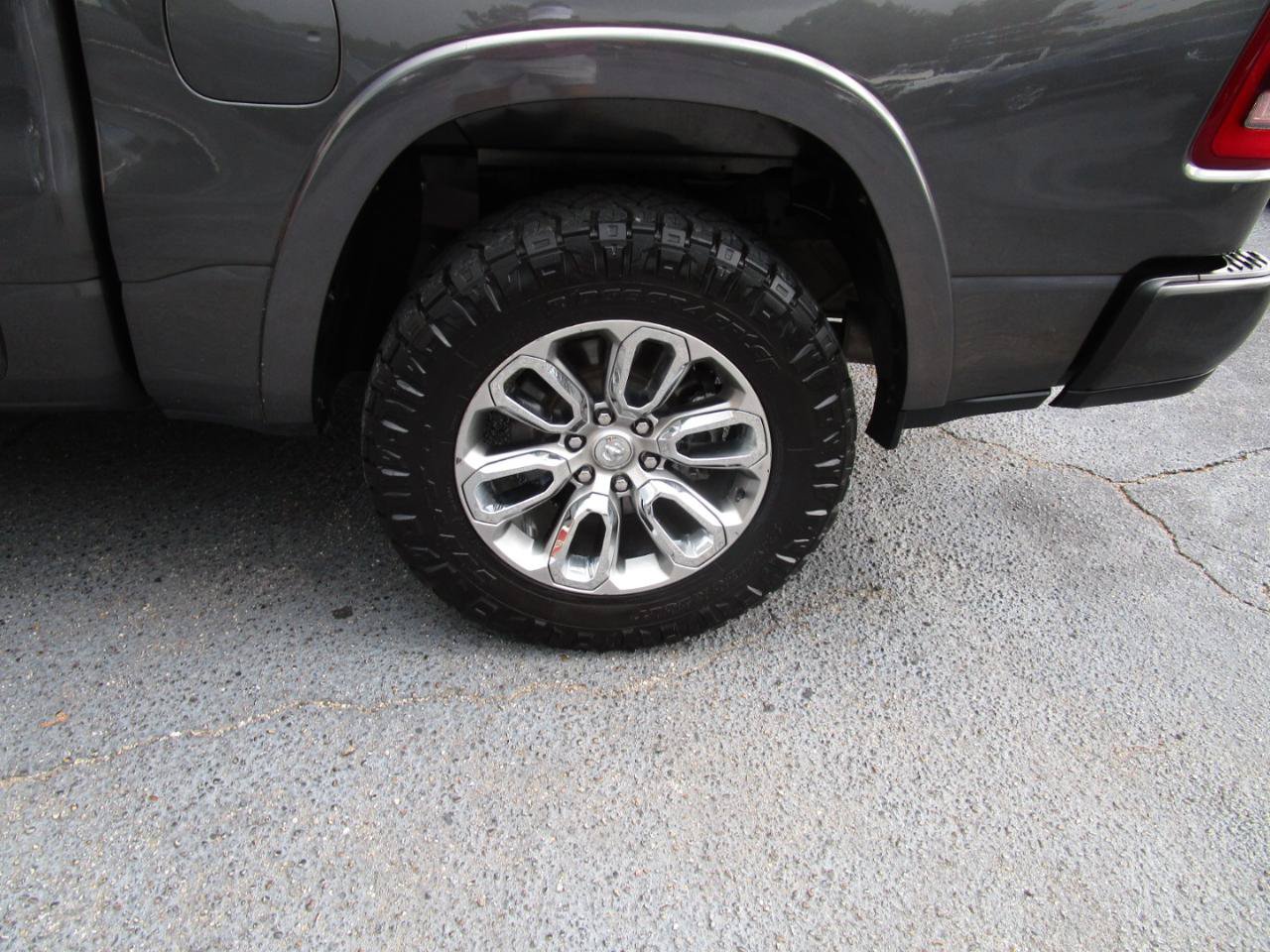 Used 2022 RAM 1500 Laramie w/ Sport Appearance Package AWD/4WD image 23