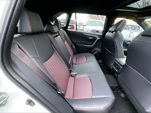 Certified 2025 Toyota RAV4 XSE image 19