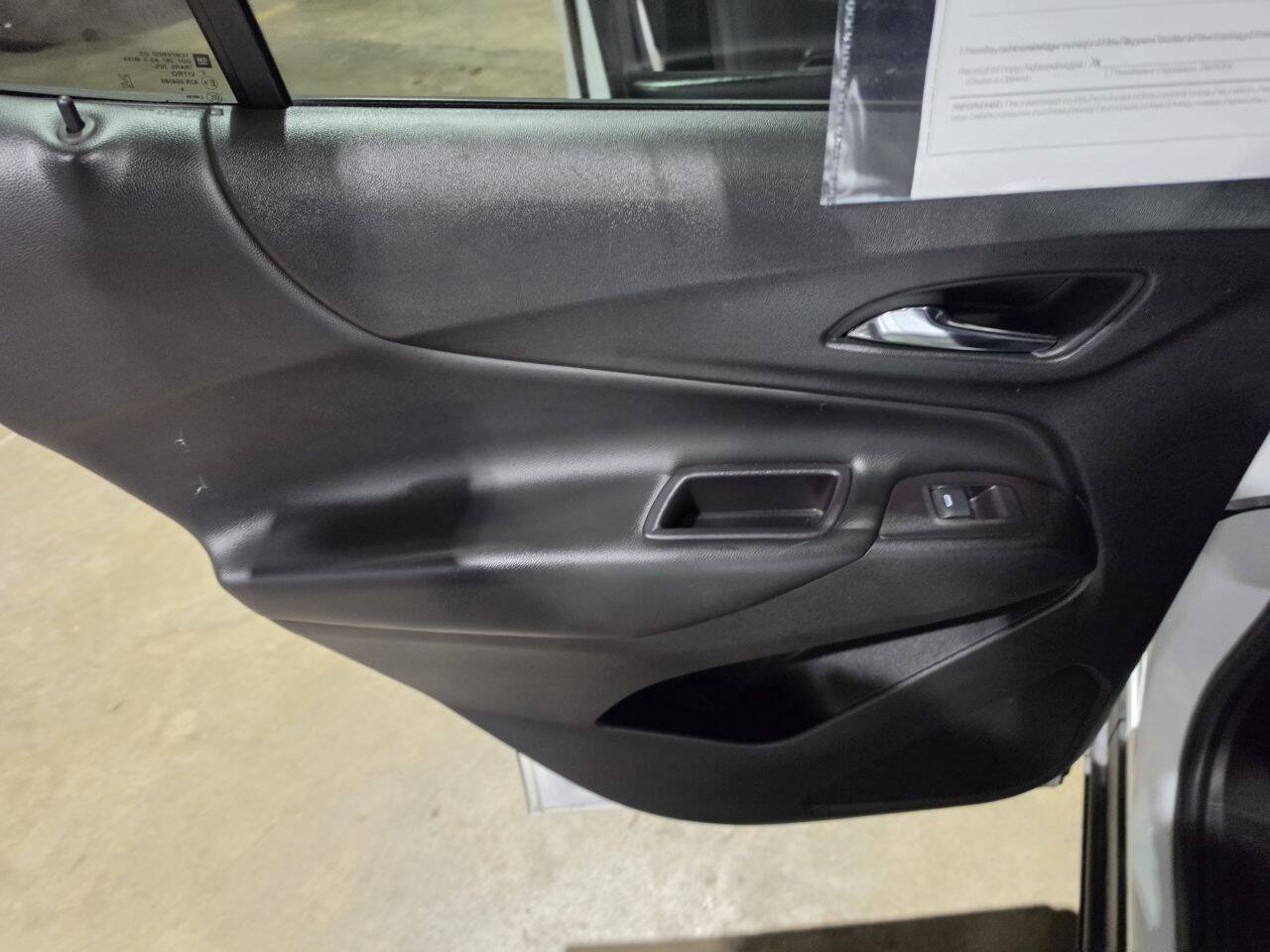 Used 2020 Chevrolet Equinox LT AWD/4WD image 26