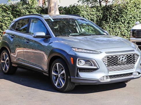 Used 2021 Hyundai Kona Limited w/ Cargo Package AWD/4WD image 3