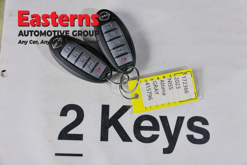 Used 2023 Nissan Altima 2.5 SR w/ SR Premium Package FWD image 25