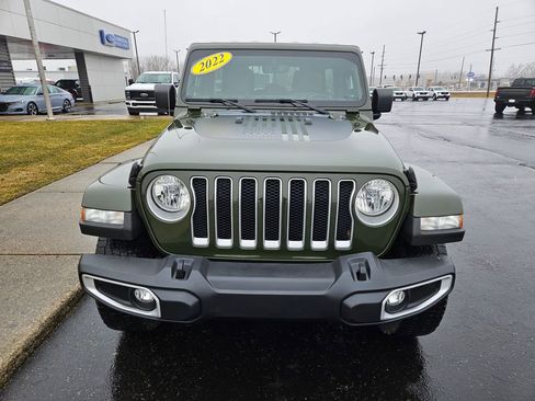 Used 2022 Jeep Wrangler Unlimited Sahara w/ Cold Weather Group AWD/4WD image 3