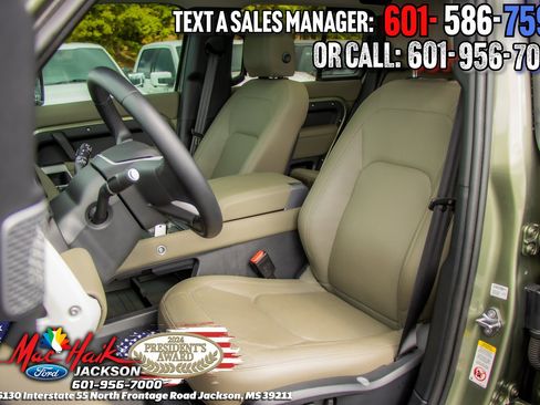 Used 2024 Land Rover Defender 110 S image 9