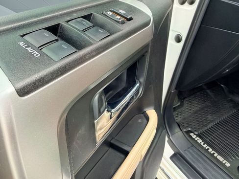 Used 2019 Toyota 4Runner Limited image 10