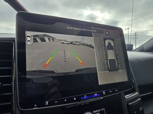 Used 2019 Ford F150 Raptor w/ Equipment Group 802A Luxury image 16