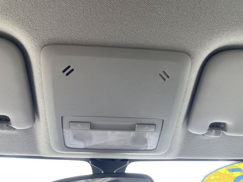 Used 2015 Chevrolet Sonic LT FWD image 3
