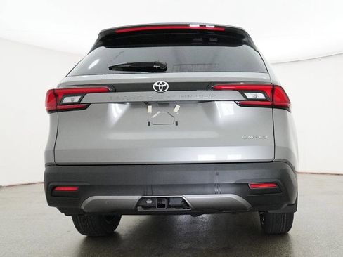 New 2026 Toyota Grand Highlander FWD image 2