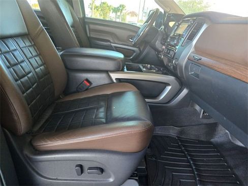 Used 2016 Nissan Titan Platinum Reserve image 21