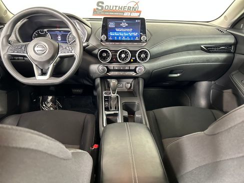 Used 2025 Nissan Sentra SV FWD image 18