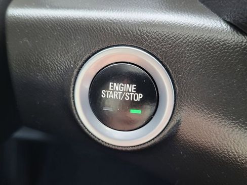 Used 2021 GMC Terrain SLT image 19