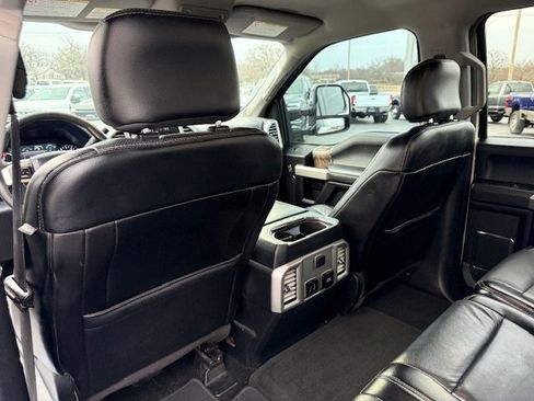 Used 2017 Ford F250 Lariat w/ Chrome Package image 9