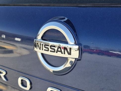 Used 2021 Nissan Rogue SV image 36