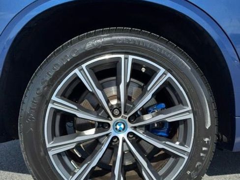 Used 2023 BMW X5 xDrive45e w/ Executive Package image 23