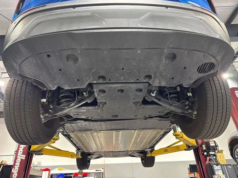 Used 2024 Chevrolet Blazer EV LT AWD/4WD image 41