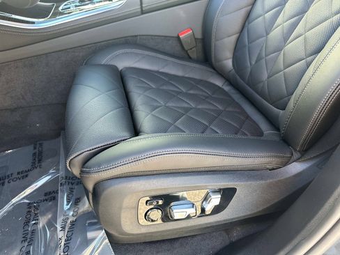 New 2026 BMW X5 sDrive40i image 18