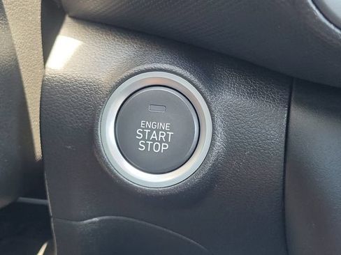 Used 2023 Hyundai Kona Limited FWD image 10