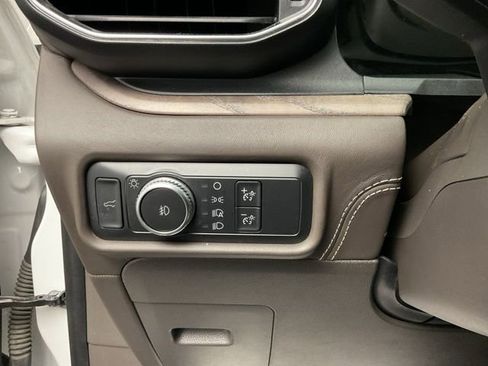 Used 2020 Ford Explorer Platinum w/ Premium Technology Package image 15