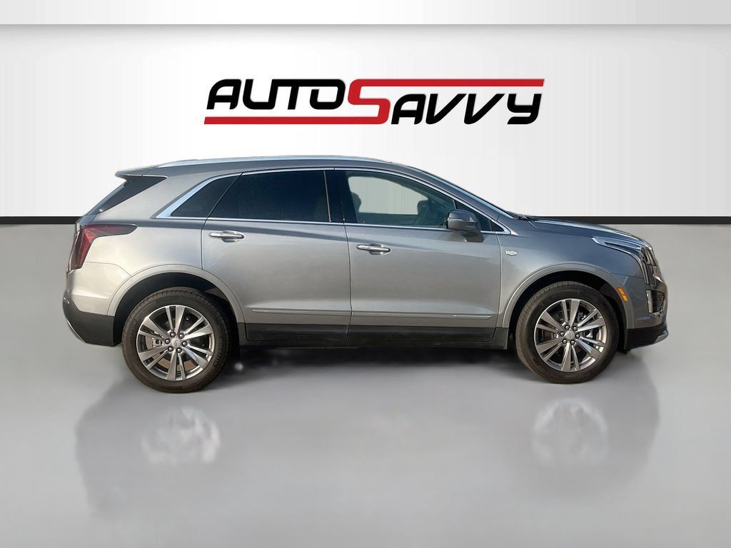 Used 2025 Cadillac XT5 Premium Luxury FWD image 8
