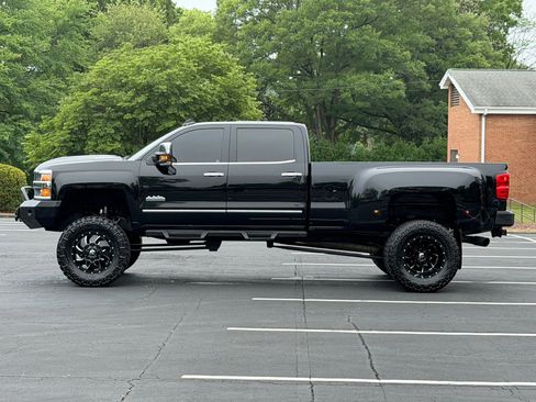 Used 2018 Chevrolet Silverado 3500 High Country w/ Duramax Plus Package AWD/4WD image 2