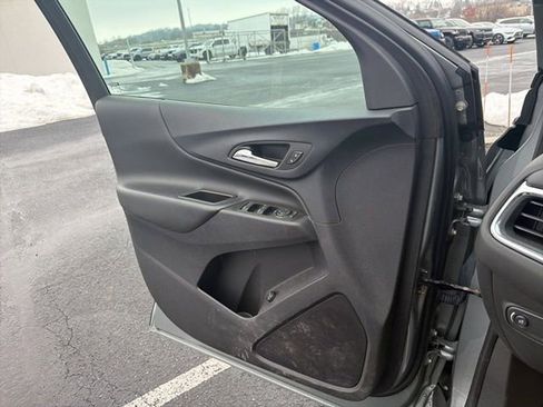 Used 2023 Chevrolet Equinox LT image 16