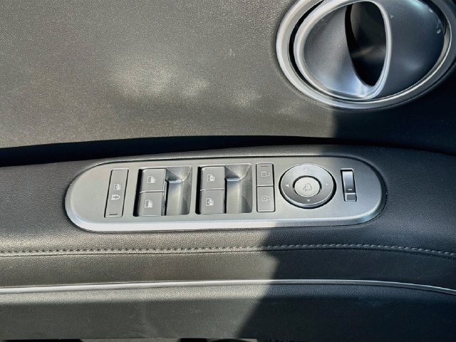 Certified 2026 Hyundai Palisade SEL Premium FWD image 19