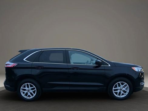 Used 2021 Ford Edge SEL w/ Cargo Accessory Package FWD image 6