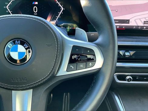 Used 2025 BMW X6 xDrive40i w/ Climate Comfort Package image 12