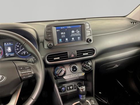 Used 2021 Hyundai Kona SEL Plus w/ Cargo Package AWD/4WD image 9