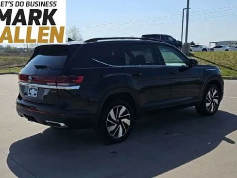 Used 2025 Volkswagen Atlas SE AWD/4WD image 8